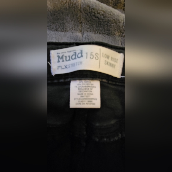 Mudd Black Distressed Jeans - Picture 3 of 3